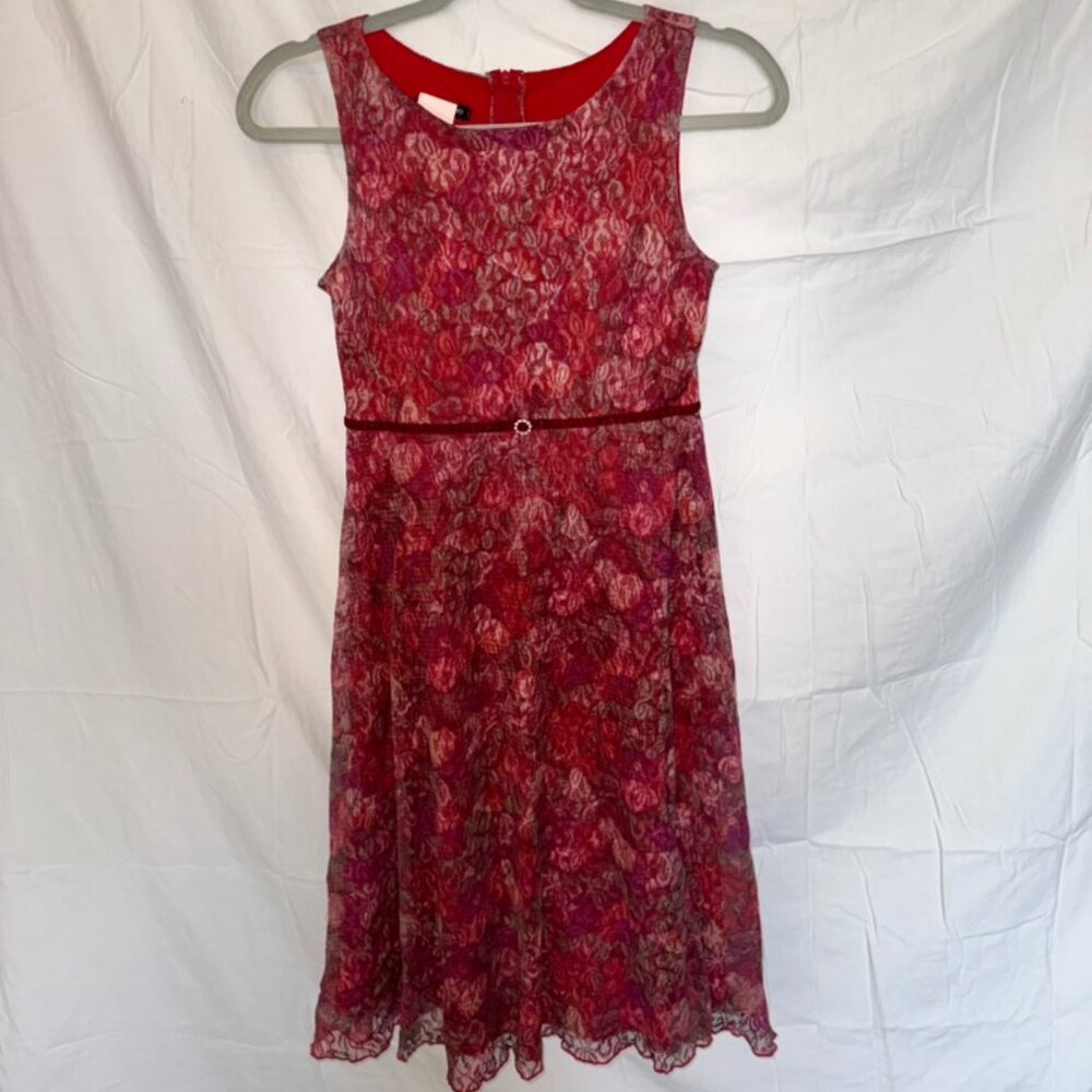 Lace overlay sleeveless dress